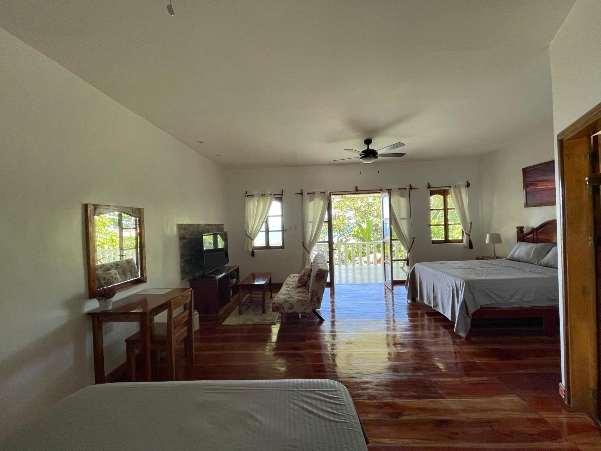 Agoho Resort مامباجاو الغرفة الصورة
